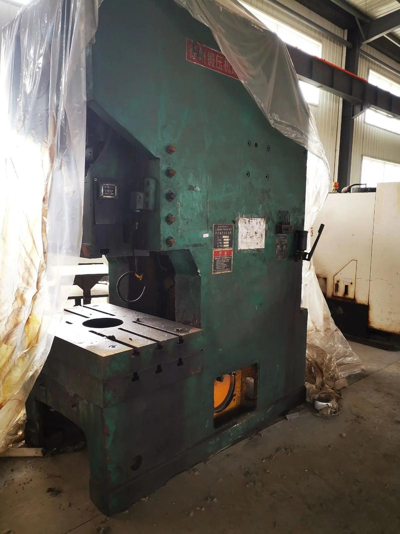 家里現(xiàn)貨各種沖床氣動(dòng)深喉沖普通沖床5噸,10噸20噸30噸4